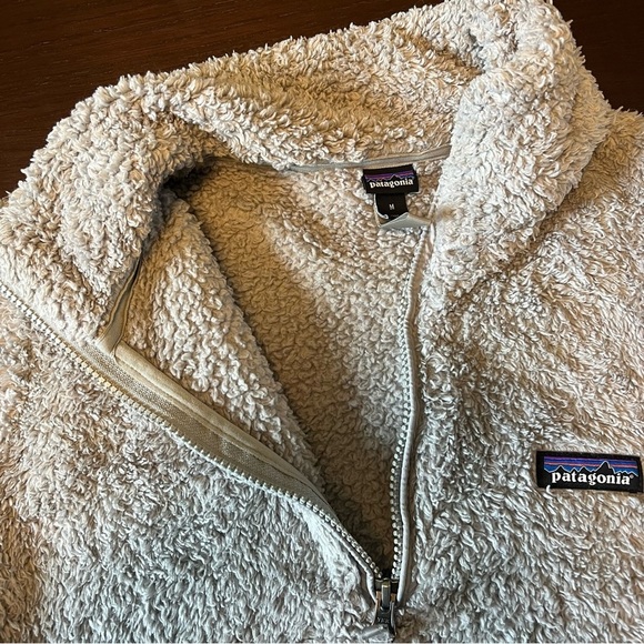 Patagonia Women's Los Gatos 1/4-Zip Fleece. Salt grey. Size Medium. - Picture 7 of 10